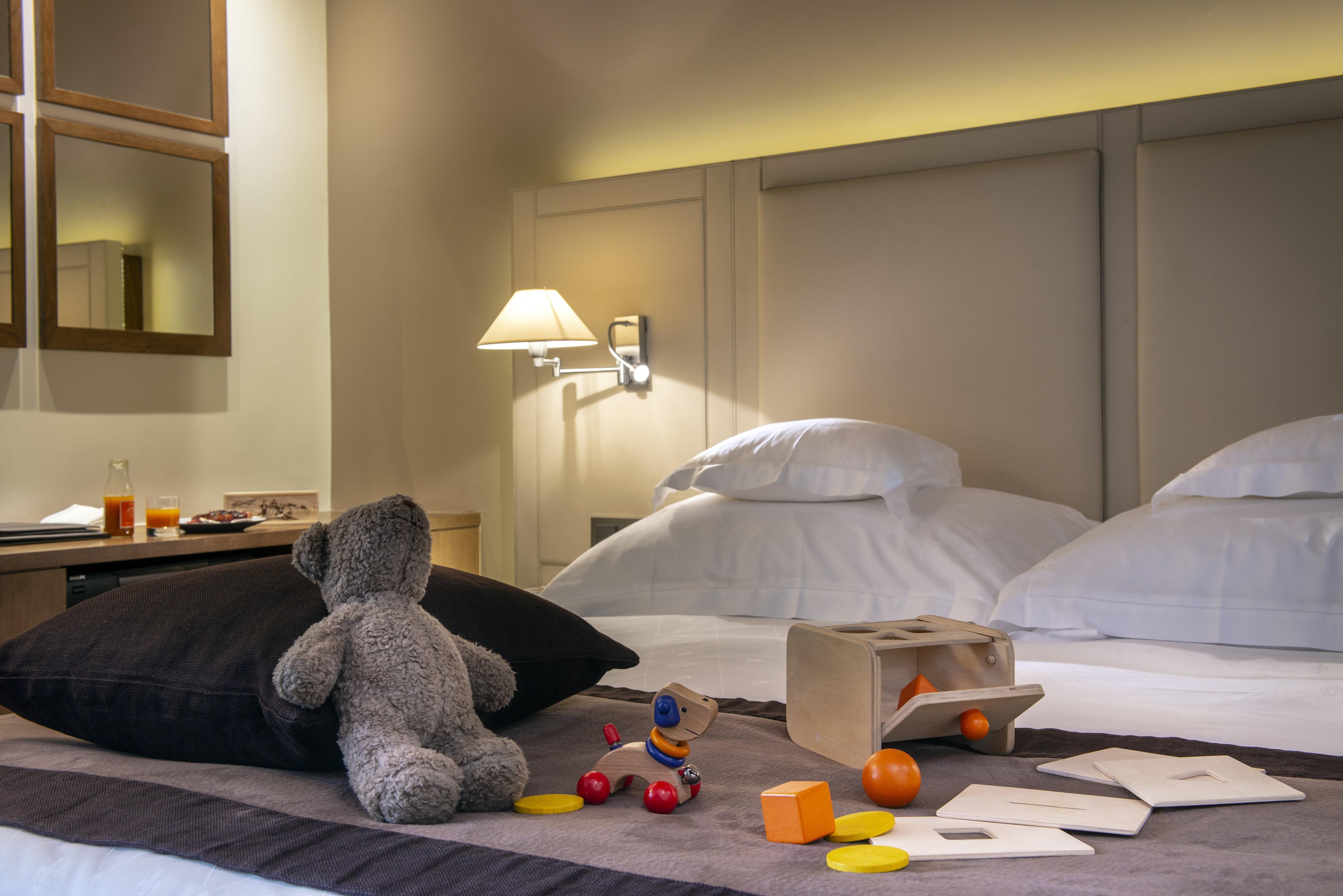 Hotel Les Armures Genf Exterior foto Family room