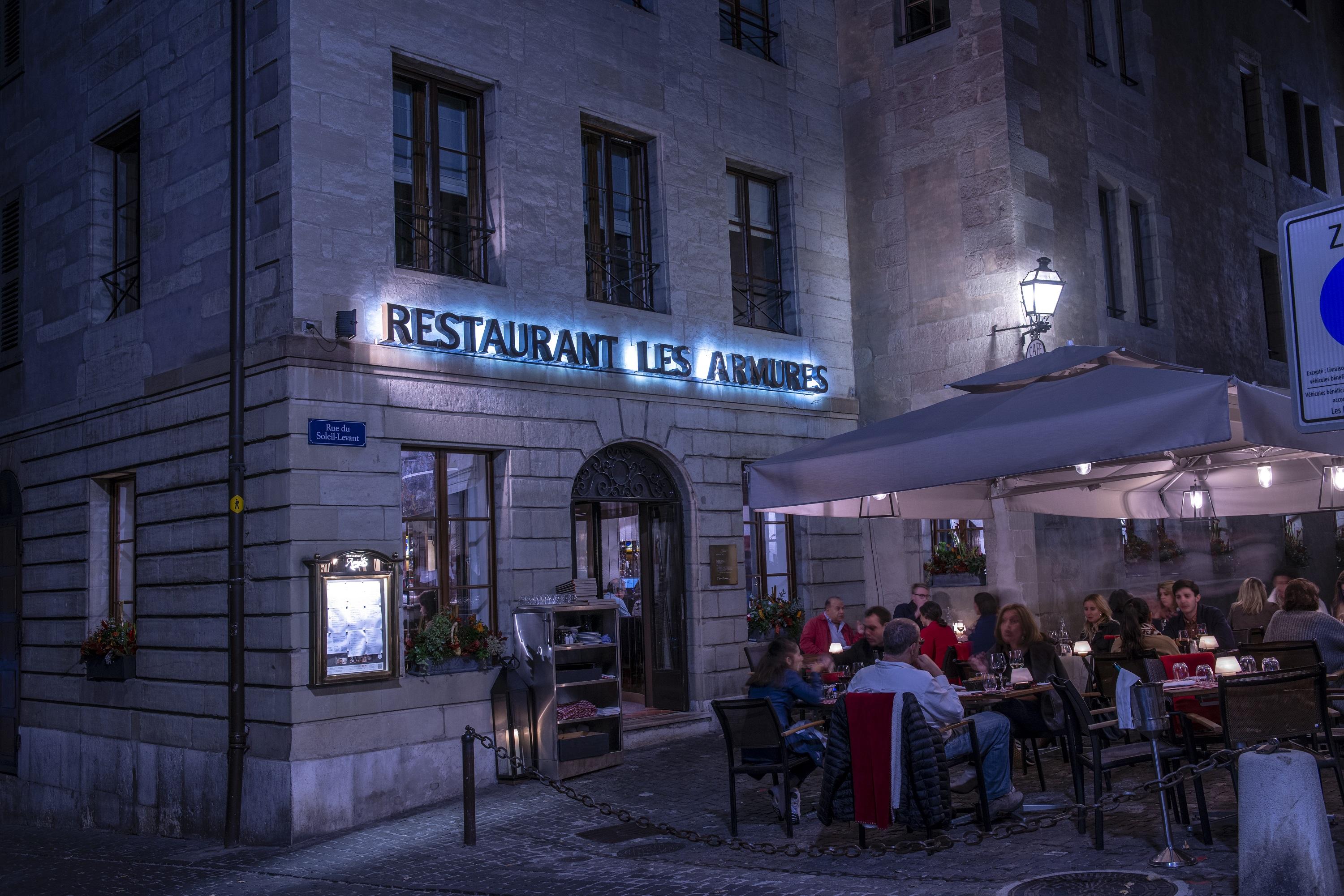 Hotel Les Armures Genf Exterior foto Restaurant Les Arpilles