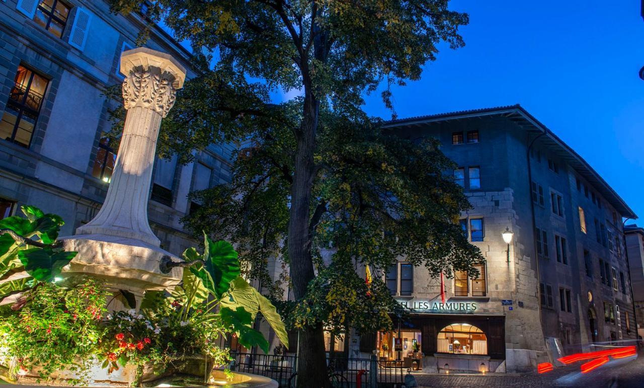 Hotel Les Armures Genf Exterior foto The fountain at night